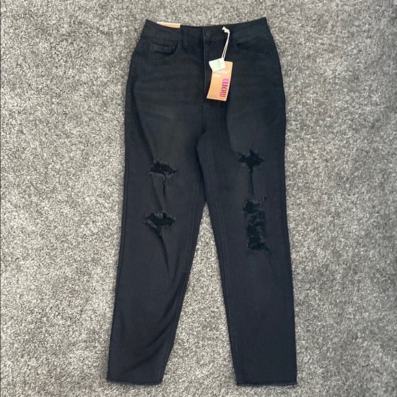 Vanilla Star Denim - NWT Vanilla Star Mom Super High Rise Tapered Leg Jeans